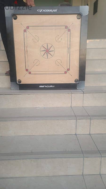 Carrom board 0