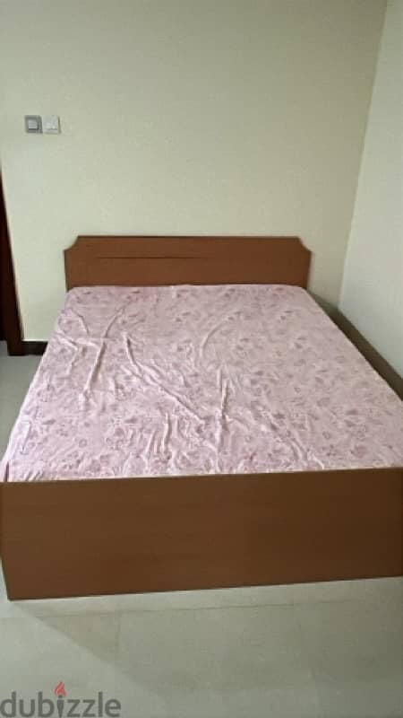 Double Size Bed with Mattress 0