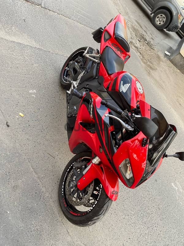 للبيع هوندا CBR 1000cc 1