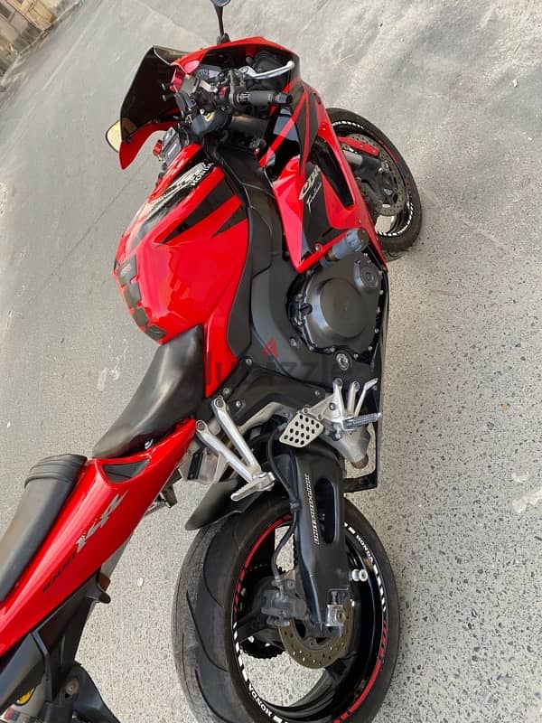 للبيع هوندا CBR 1000cc 2