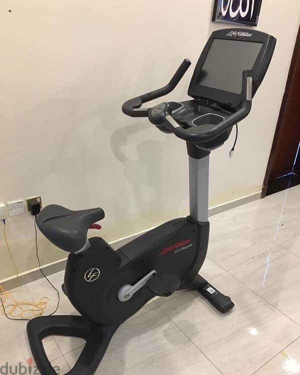 life fitness 95c engage up right bike 0