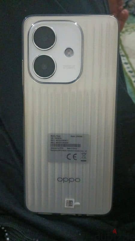 Oppo A3 6+6ram  128gb rom 0