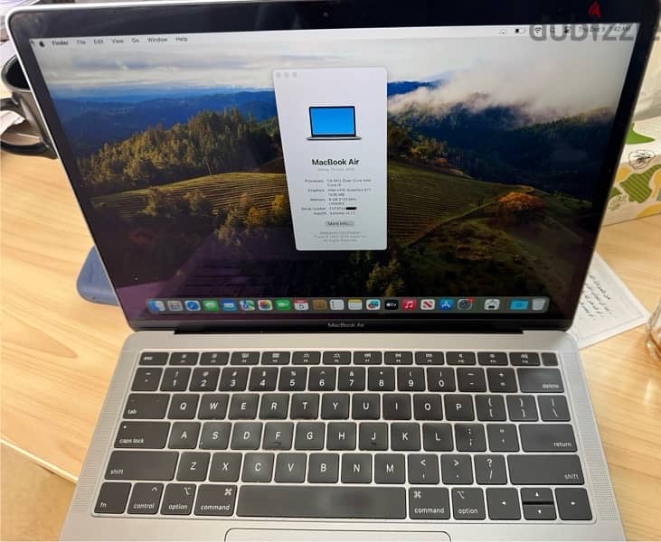 Macbook Air -3.3in (2018) 8gb 256gb Sonoma OS 0