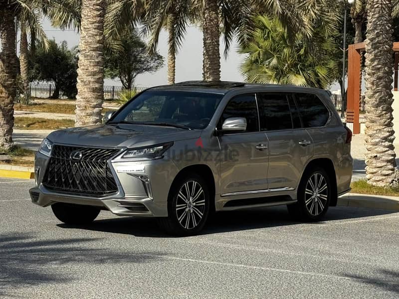 Lexus LX-Series 2018 1