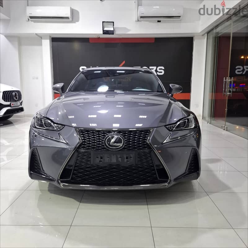 Lexus IS-Series 2017 1