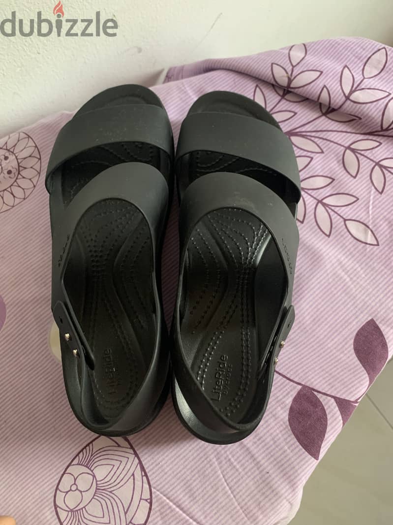 Crocs new for sale 0