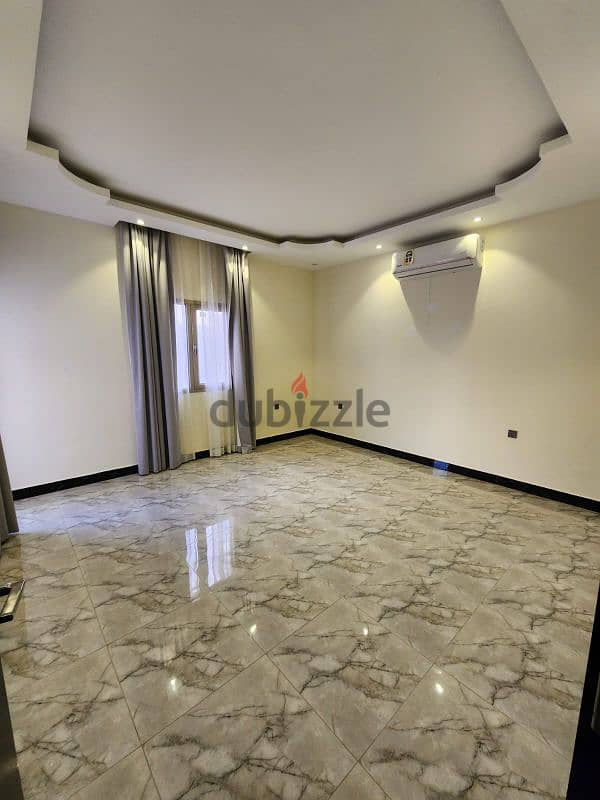 2 bedrooms flat with big living room 8