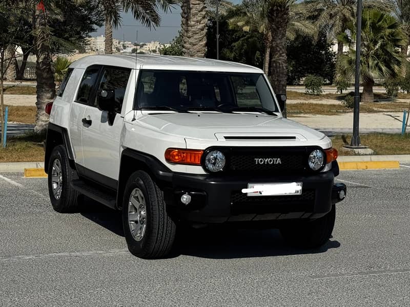 Toyota FJ Cruiser 2018 1