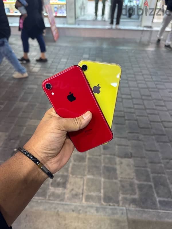 iPhone XR 128gb very good condition 0