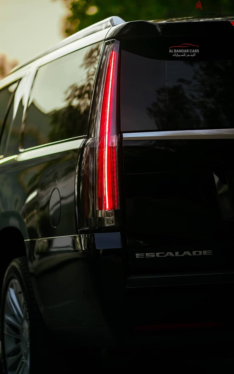 Cadillac Escalade 2018 Well Maintained | EXCELLENT CONDITION | BLACK 13