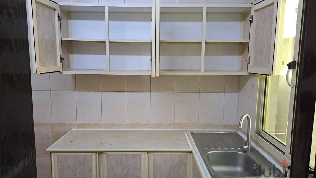 For rent 1bhk in riffa behind montrial showroom 100bd 0