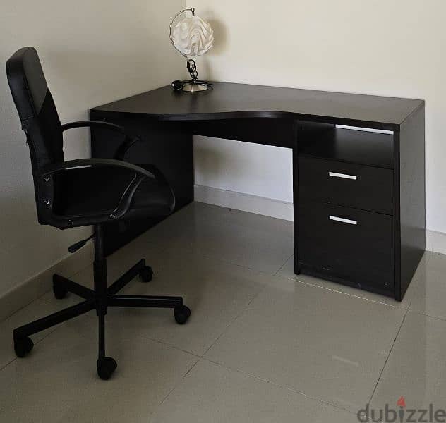 Desk and Chair 0