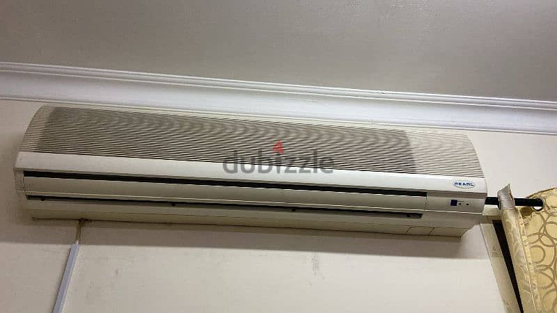 2.5 ton split AC with out door unit and Refrigant cable. . . 0