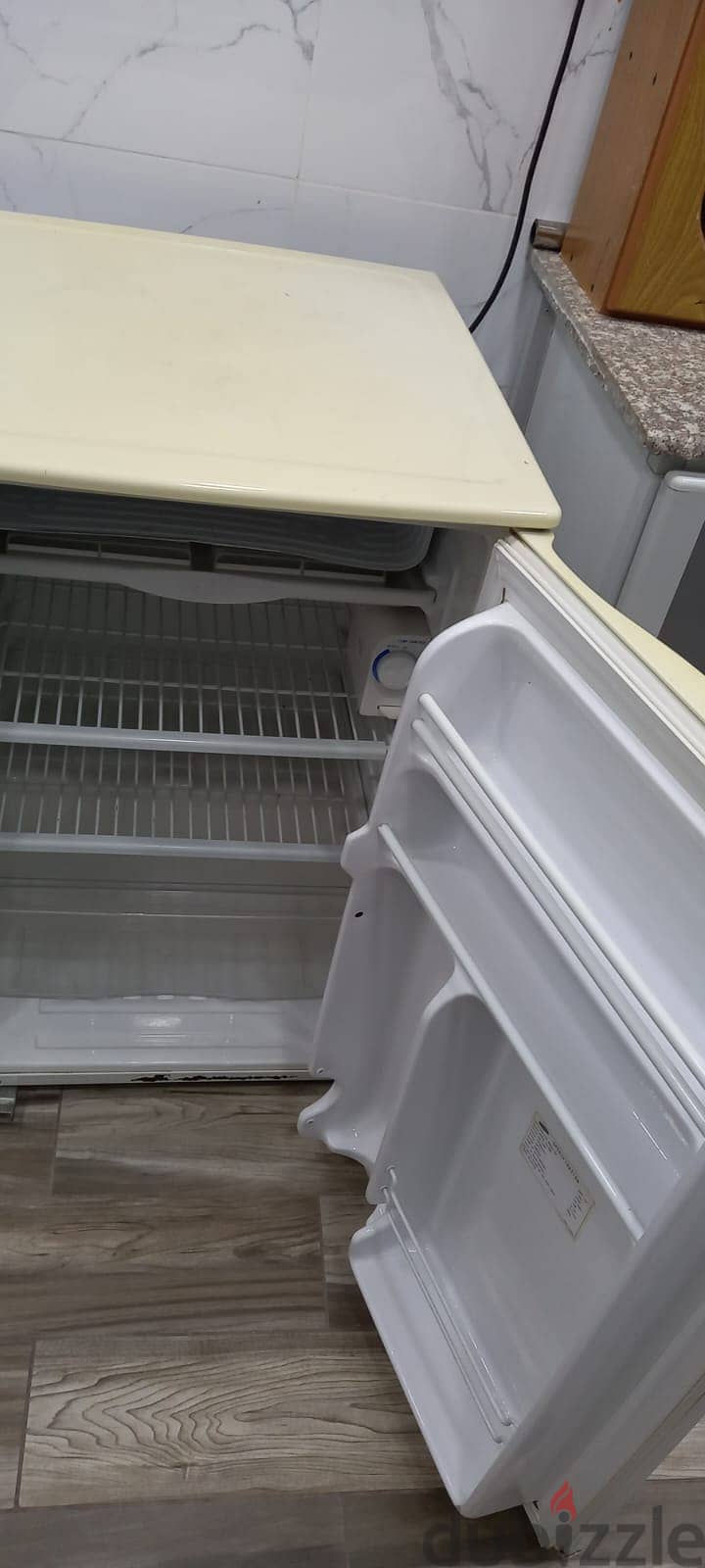 Used Small Samsung Fridge (SRG-148) 1