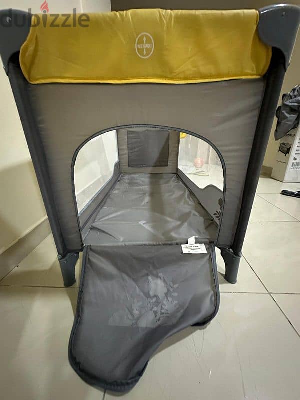 Baby cot with diaper changing board 3