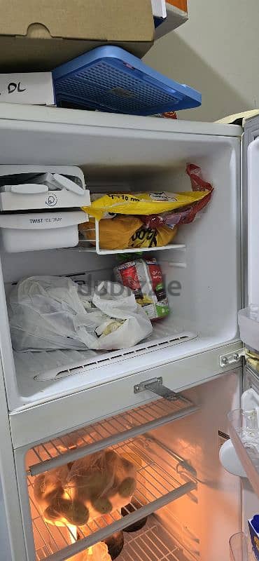 LG fridge for sale 4