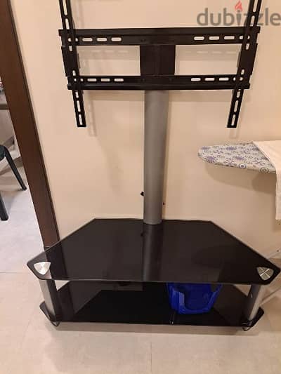 15bd TV Stand with table