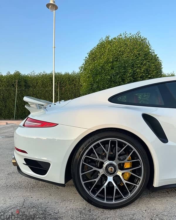 Porsche 911 Turbo S 2014 7