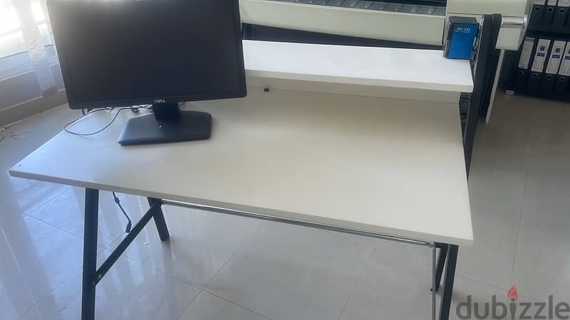 White Desk 1