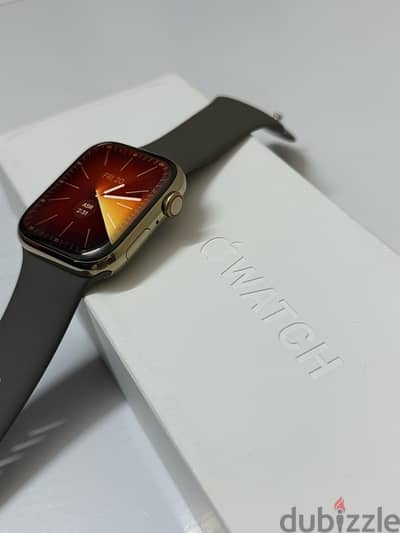 Apple Watch series 9 gold stainless steel