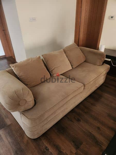 4-5 seater sofa good condition 0