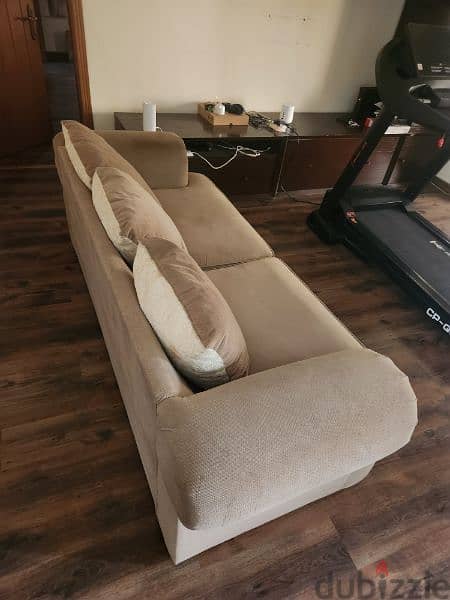 4-5 seater sofa good condition 1