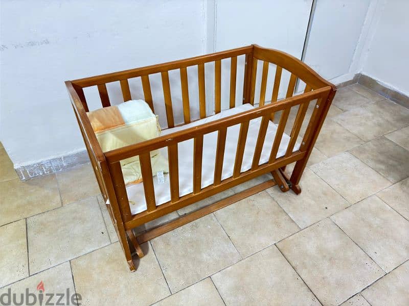 Baby cot for sale 1