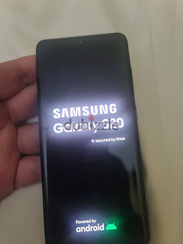 urgent sale Samsung s20 very clean 3