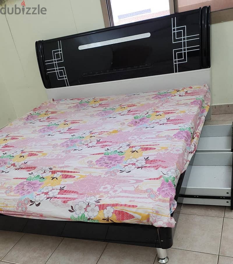 Queen Cot with Mattress. Good quality. 2