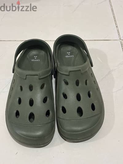 crocs