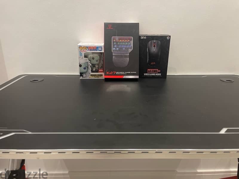 Gaming Table with Accessories 0