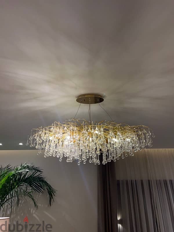 chandelier 0