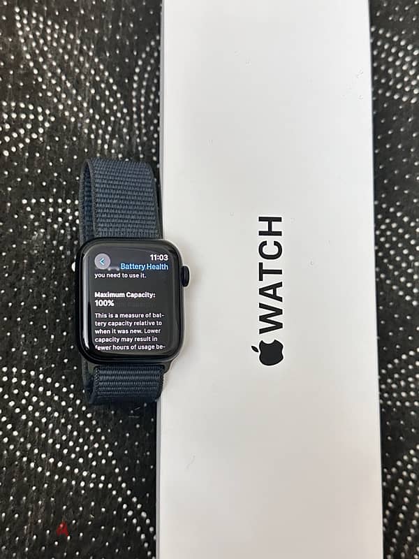 Apple Watch SE (2nd generation) 44mm 1