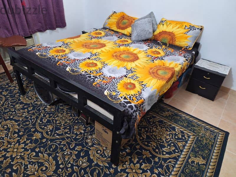 King size bed with metros  and two side table  very strong 0