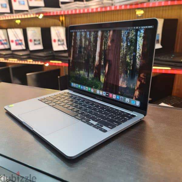 Apple MacBook Pro 2022 M2 2