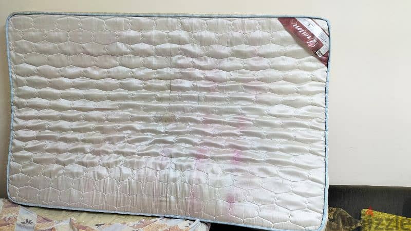 6 months used medium size mattress for sale 0