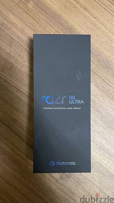 motorola razr 50 ultra , flip