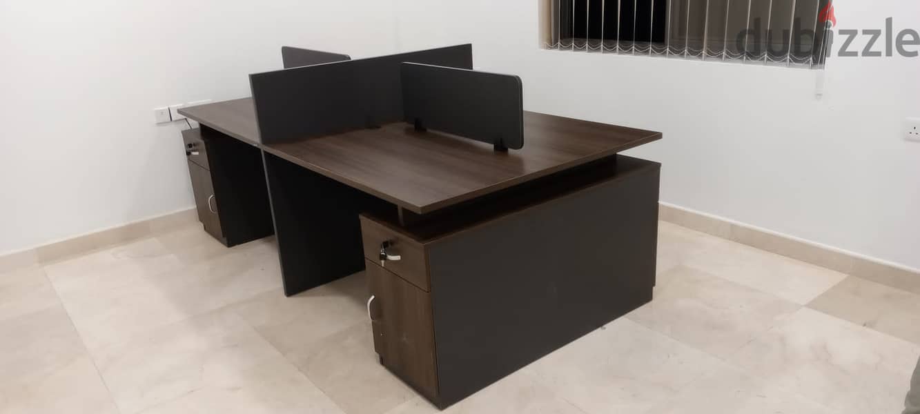 OFFICE FURNITURE (WORKSTATION) AVAILABLE 0