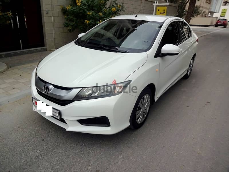 Honda City 1.5 L 2014 White Well Maintained Urgent Sale 2