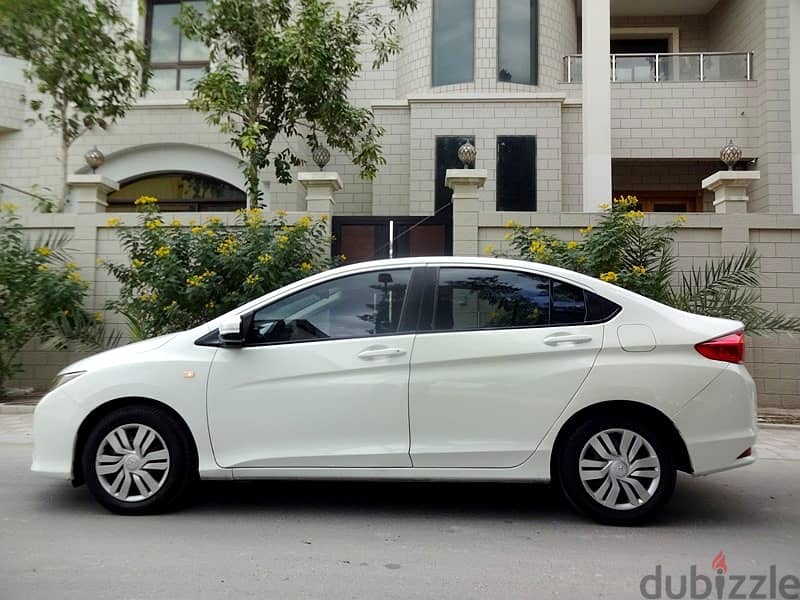 Honda City 1.5 L 2014 White Well Maintained Urgent Sale 3