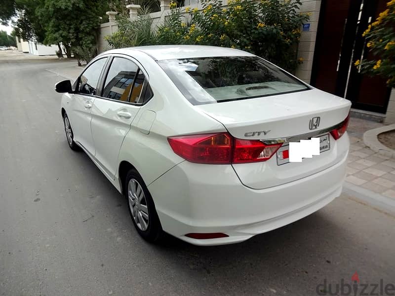 Honda City 1.5 L 2014 White Well Maintained Urgent Sale 4