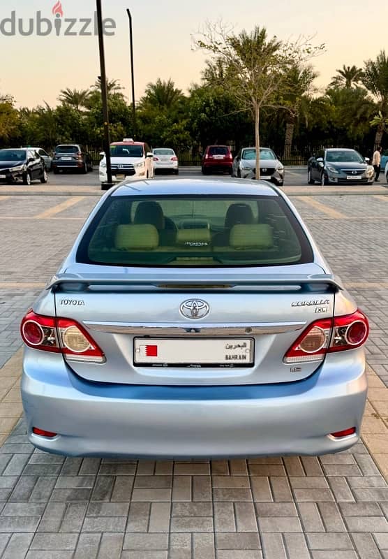 Toyota Corolla 1.8L 2013 model 3