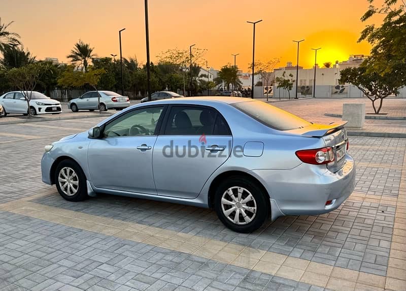 Toyota Corolla 1.8L 2013 model 4