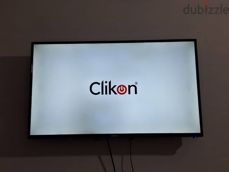 Clickon SMART LED TV 42 inches perfect working  Without remote 3