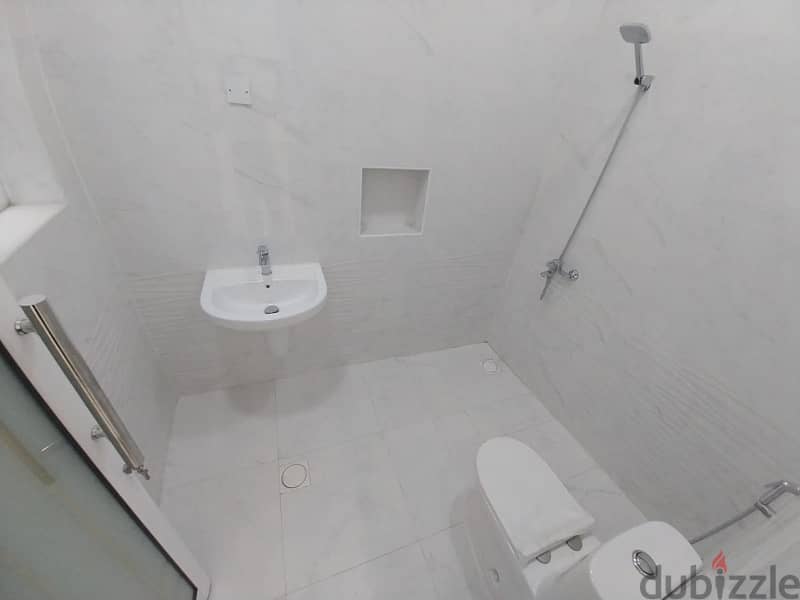 للايجار فيلا في كرانه villa for rent in karanah 34609900 5