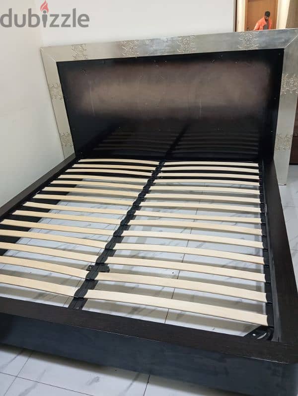 Bed 200/200 good condition 4