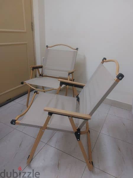 folding chairs 1