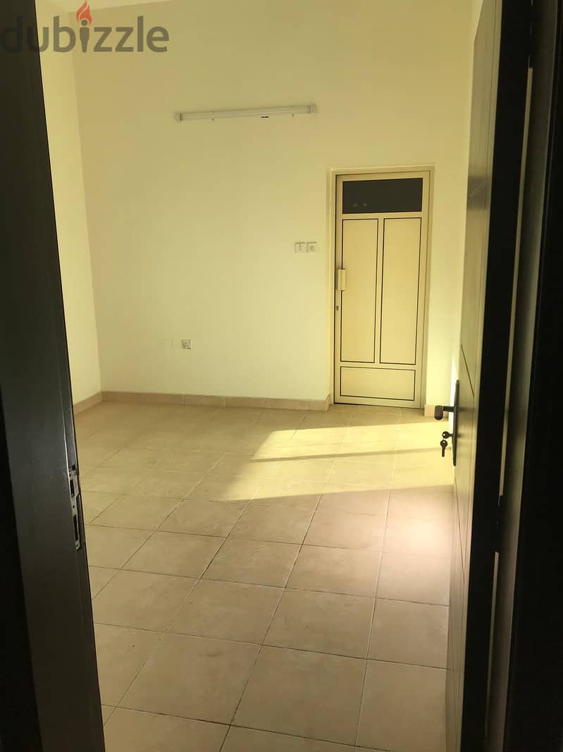 Spacious Flat For Rent in Sanad 4