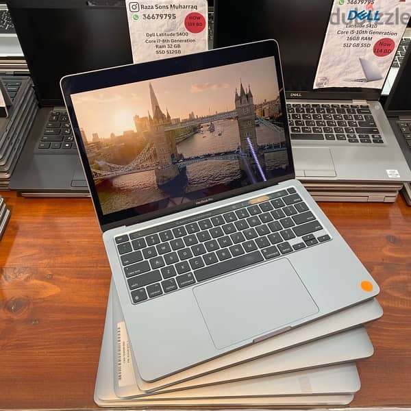 Apple MacBook Pro M2 1