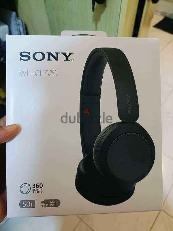 Sony WH-CH520 Headphones. 2